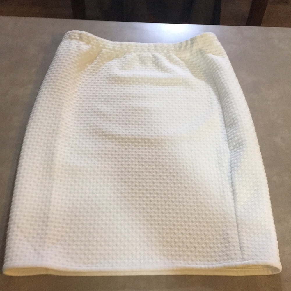 Small size pin skirt